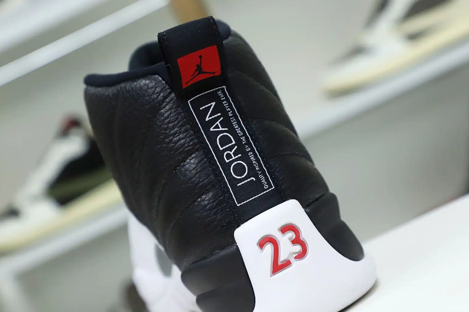 JORDAN PLAYOFFS 12 RETRO 2022 Kimikick AIR 0811